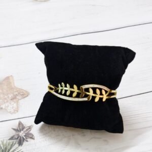 Small Leaf Design Bracelet